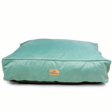 Cargar imagen en el visor de la galería, Cama modelo Comfort - Verde menta