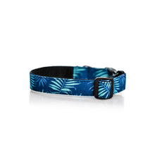 Cargar imagen en el visor de la galería, collar perro tropical leaves