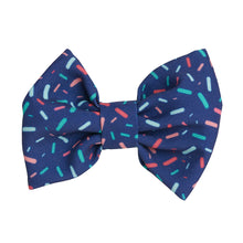 Cargar imagen en el visor de la galería, Set Feliz Cumpleaños Confetti - Corona Floral Turquesa