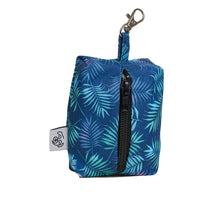 Cargar imagen en el visor de la galería, Porta Bolsas Tropical Leaves Doglamour