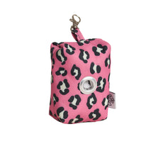 Cargar imagen en el visor de la galería, Porta Bolsas Animal Print Light Pink Doglamour
